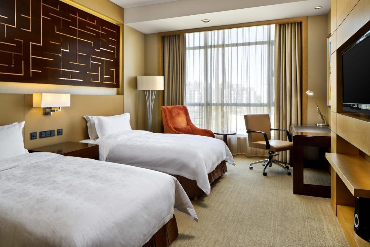 Crowne Plaza Ordos, An Ihg Hotel מראה חיצוני תמונה