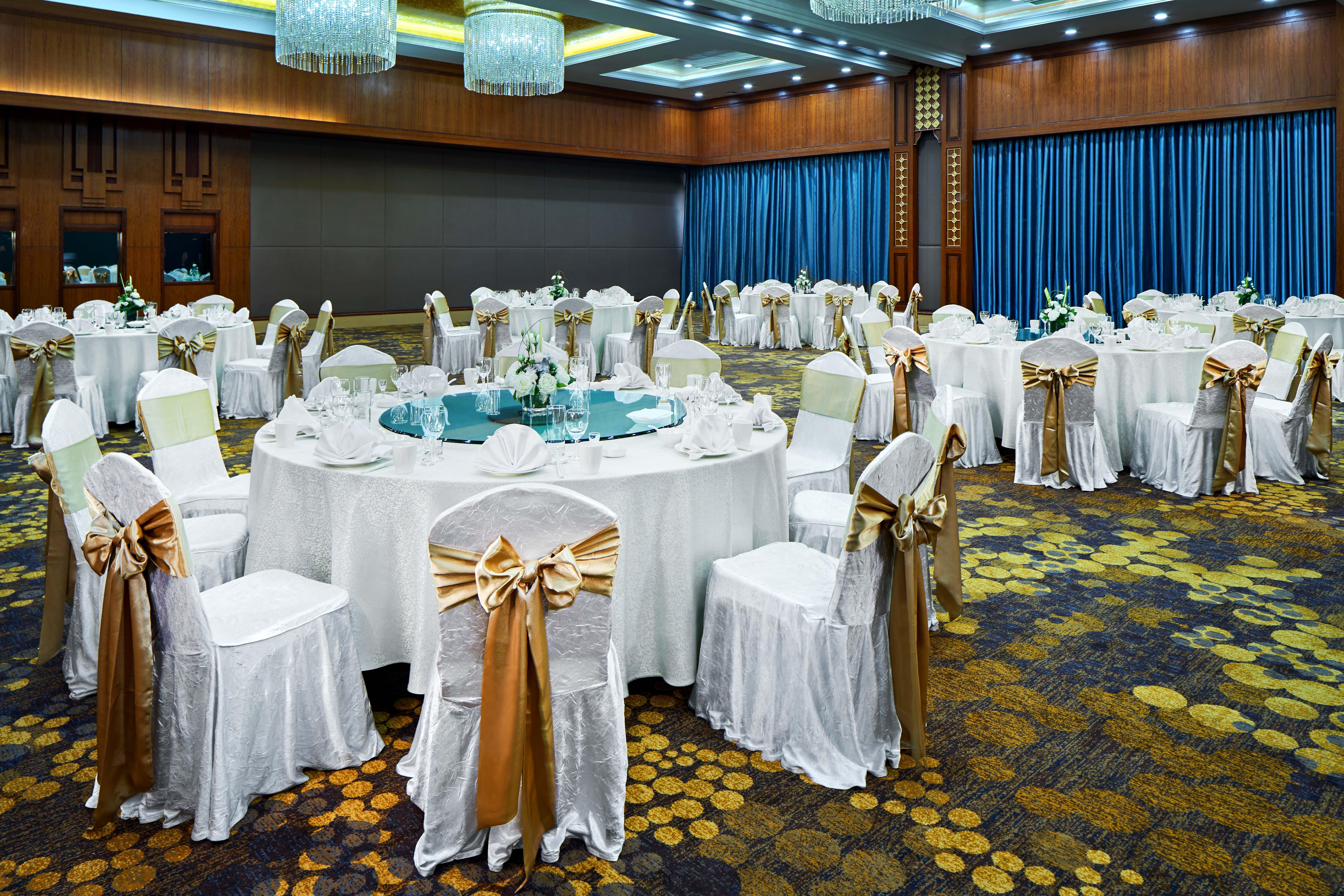 Crowne Plaza Ordos, An Ihg Hotel מראה חיצוני תמונה